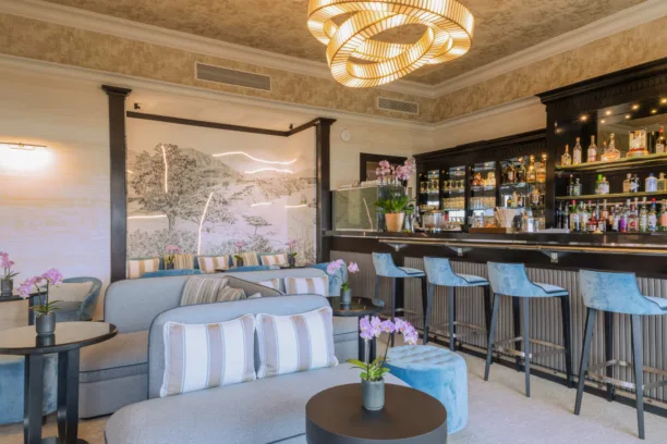 Le clipper bar 1